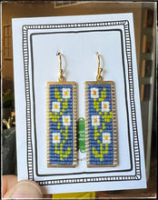 Load image into Gallery viewer, Blue Flower Glass Seed Bead Earrings
