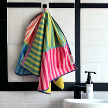Load image into Gallery viewer, Piper Hand Towel