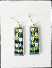 Load image into Gallery viewer, Blue Flower Glass Seed Bead Earrings