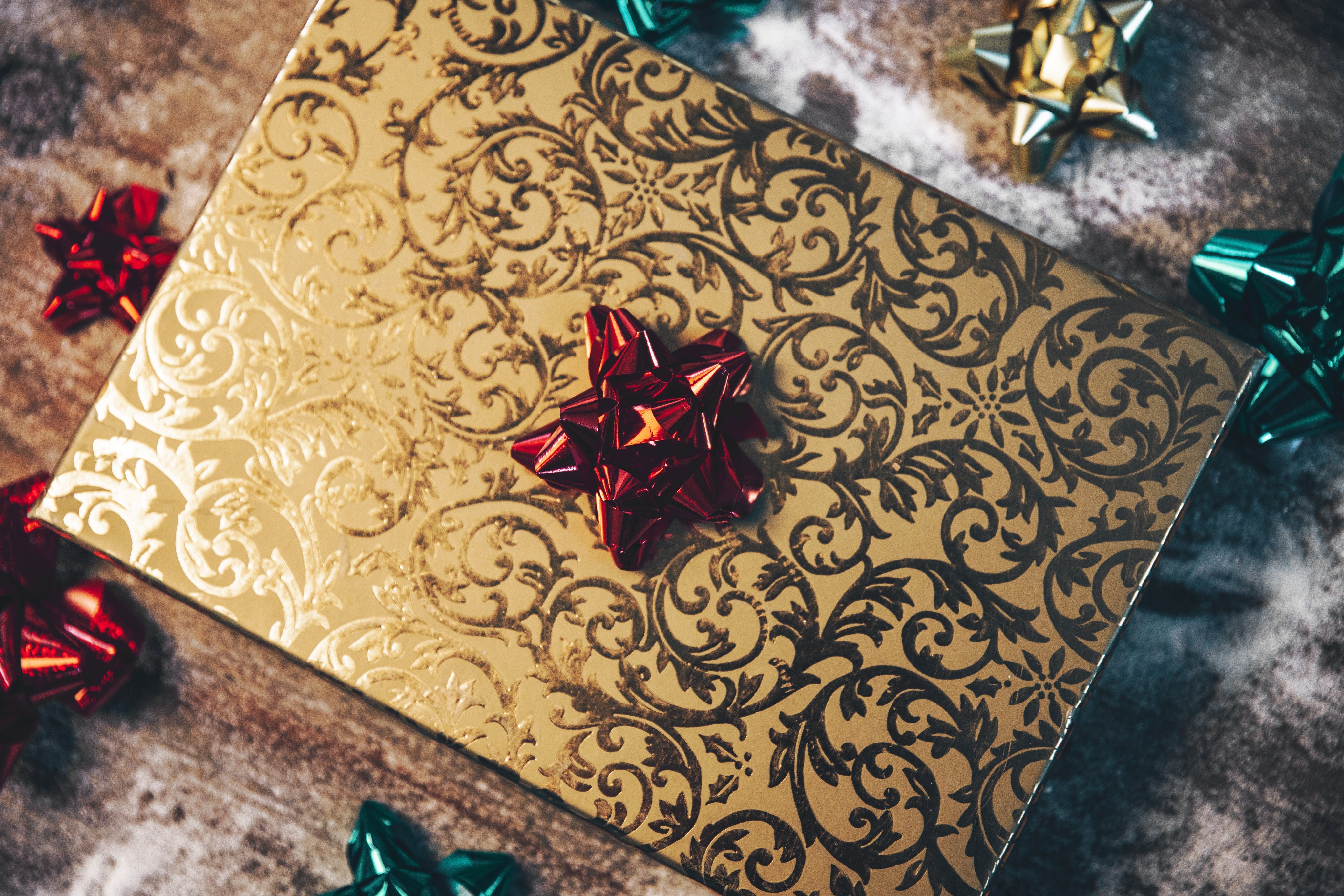 Gift Wrap & Tags