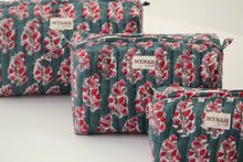 Load image into Gallery viewer, Emerald Motif Cosmetic Bag