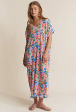 Load image into Gallery viewer, Multi Floral Tunic