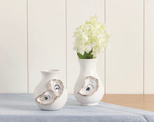 Load image into Gallery viewer, Oyster Shell Bud Vase