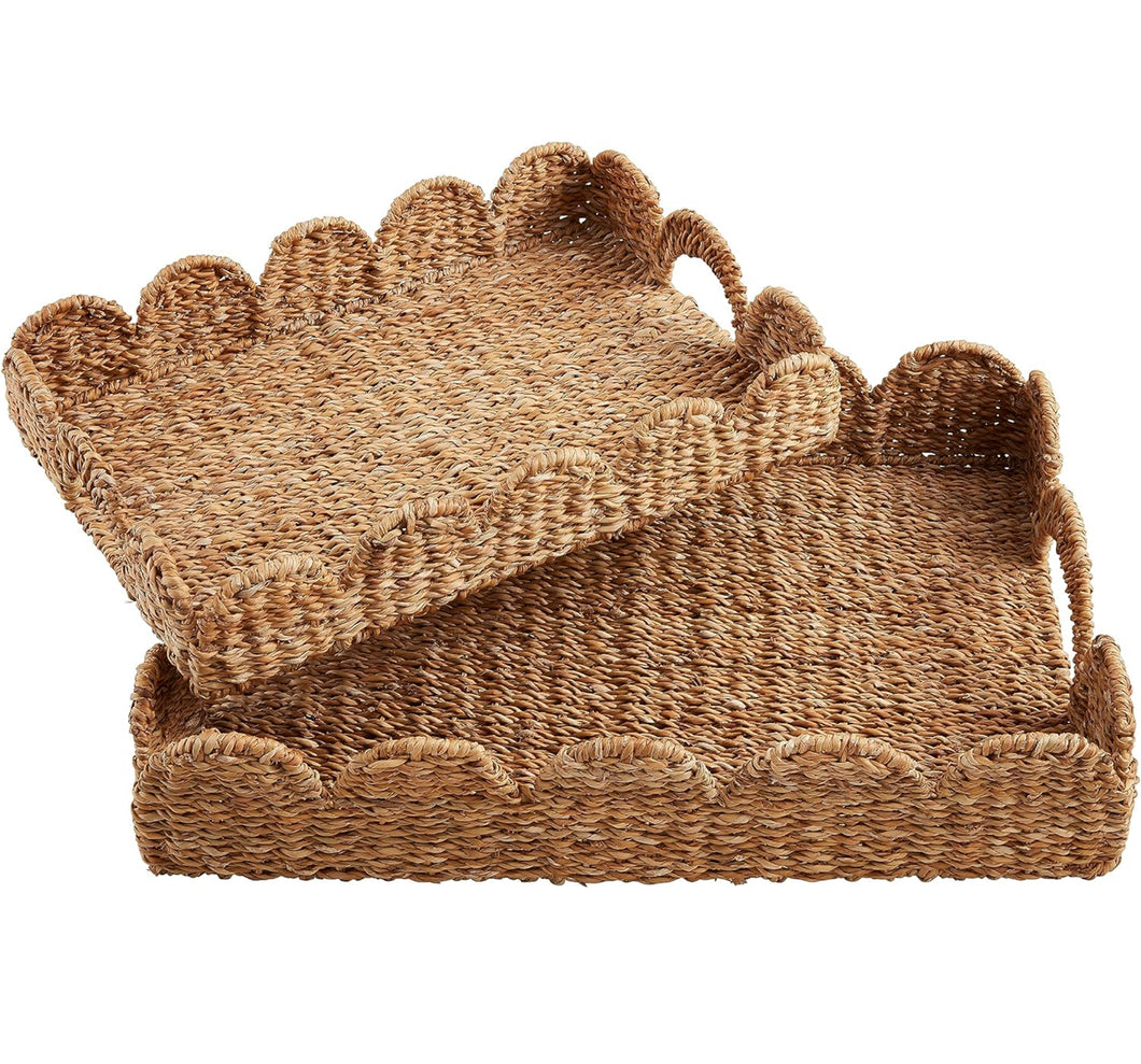 Scalloped Woven Tray
