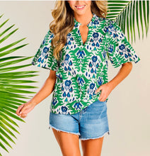 Load image into Gallery viewer, Green Chase Top