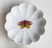 Load image into Gallery viewer, Stoneware Insect Fluted Dish