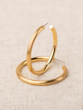 Load image into Gallery viewer, Stella Hoop Earrings