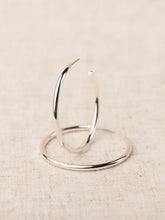 Load image into Gallery viewer, Estonia Hoop Earrings