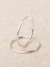 Load image into Gallery viewer, Estonia Hoop Earrings