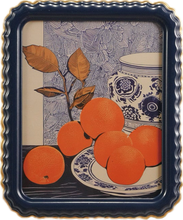 Load image into Gallery viewer, 8x10 Scalloped Photo Frame