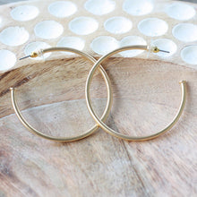 Load image into Gallery viewer, Skinny Everyday Gold Hoop