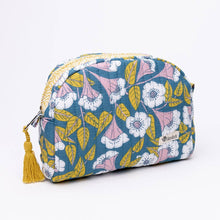 Load image into Gallery viewer, Evangeline Small Quilted Scallop Zipper Pouch