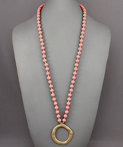 Circle Pendant Bead Necklace