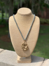 Load image into Gallery viewer, Teardrop Pendant Bead Necklace