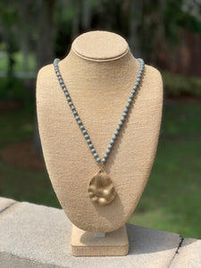 Teardrop Pendant Bead Necklace