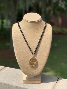 Teardrop Pendant Bead Necklace