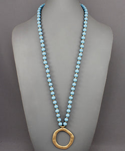 Circle Pendant Bead Necklace