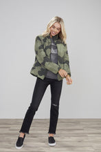 Load image into Gallery viewer, Camo Puffer Jacket