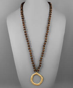 Circle Pendant Bead Necklace