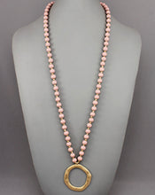 Load image into Gallery viewer, Circle Pendant Bead Necklace